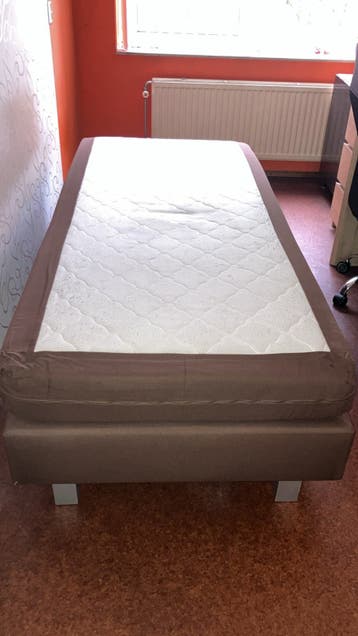 Gratis eenpersoonsbed boxspring 90200 cm
