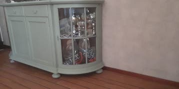 Gratis dressoir om op te pimpen - inclusief werkende spotjes