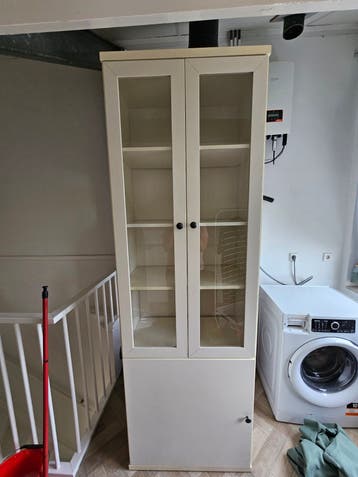 IKEA Bonde kast met glazen deuren - Gratis af te halen