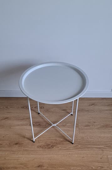 Witte bijzettafel