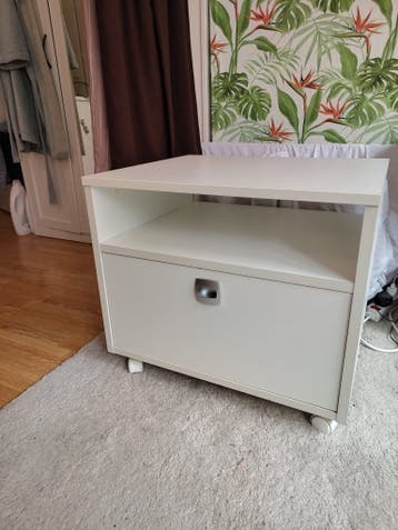 [Gratis] Wit TV meubel op wieltjes met lade 60x60x50cm
