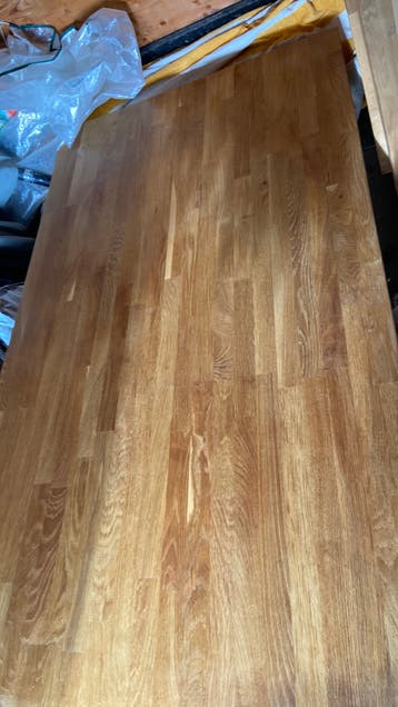 Houten eettafel gratis