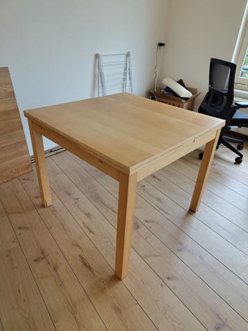 Gratis uitschuifbare tafel (90-180)