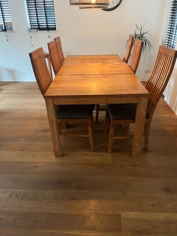 3 groene tafels (los/geheel) met 6 stoelen