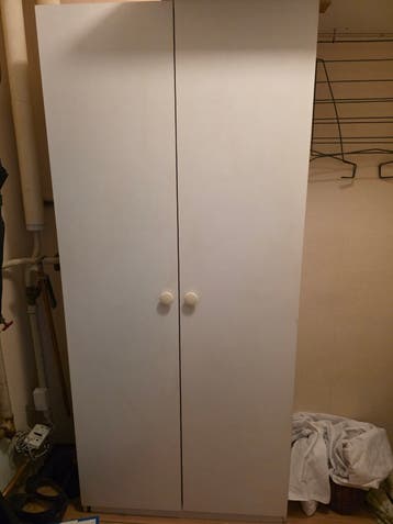 Witte kast met planken - Ideaal voor opslag