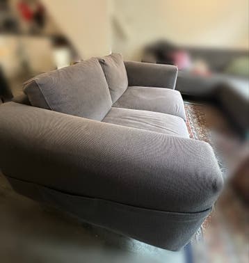 Comfortabele 2-zits bank, lichtgrijze stof GRATIS OPHALEN