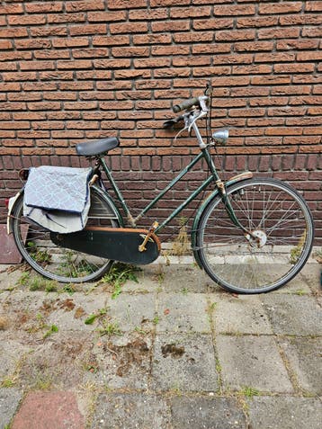 Gratis: Oude fiets met lage instap