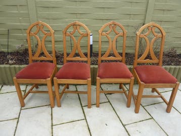 4 mooie stoelen, hout met stoffen zitting