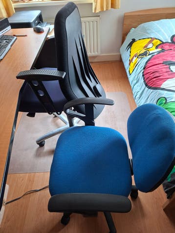 2 Bureaustoelen gratis op te halen