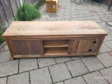 *GRATIS*   tv meubel teak hout.