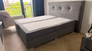Boxspring bed gratis