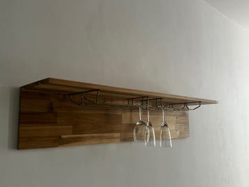 Wandplank / Shelf with glass rack
