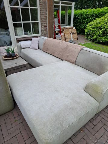 Gratis afhalen hoekbank 4 bij 2 ongeveer