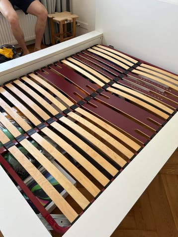 Wooden bed slates