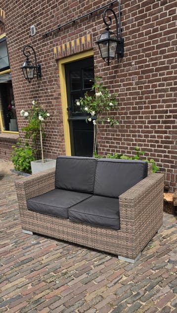 Tweepersoons loungebank, gratis af te halen in Werkhoven