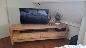 Tv meubel op wielen