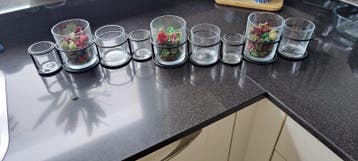 Set van 8 theelichthouders met metalen frame (GRATIS)