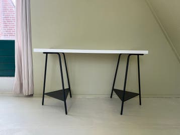 Ikea bureau 120x60 cm met schragen