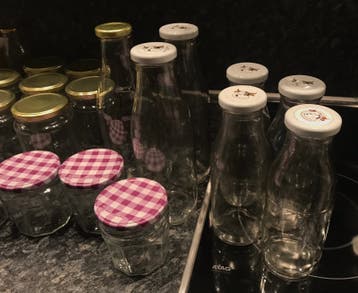 Glazen potten en flessen - GRATIS