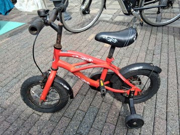 Gebruikte 10 inch kinderfiets