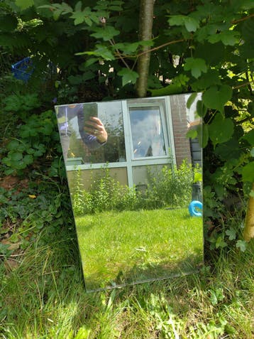 Grote rechthoekige spiegel voor diverse ruimtes