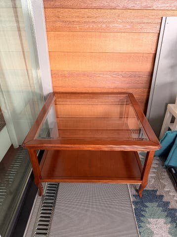salontafel met glasplaat