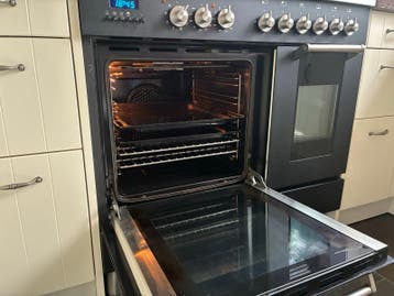 Oud ijzer Fornuis Fratelli Onofri met 5 gaspitten en 2 ovens