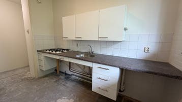 Zelf demonteren - Complete keuken met fornuis en spoelbak