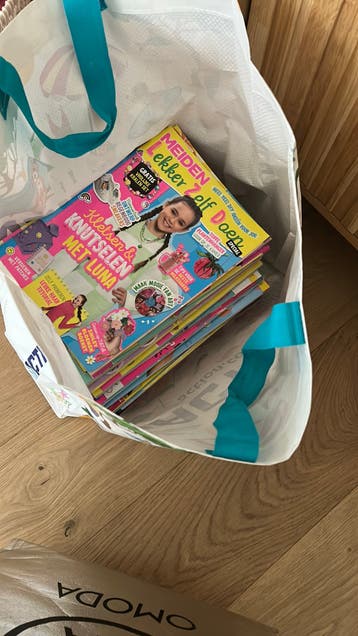 Stapel Meiden magazine