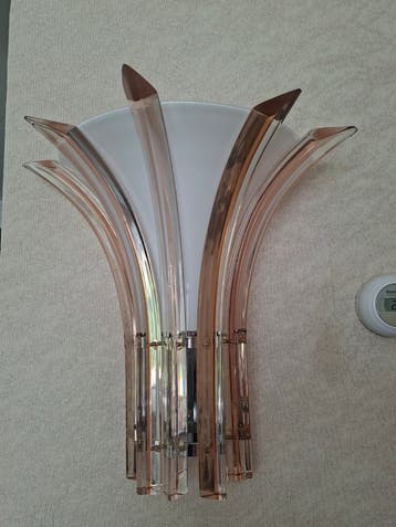 2 stuks wandlampen gratis af te halen