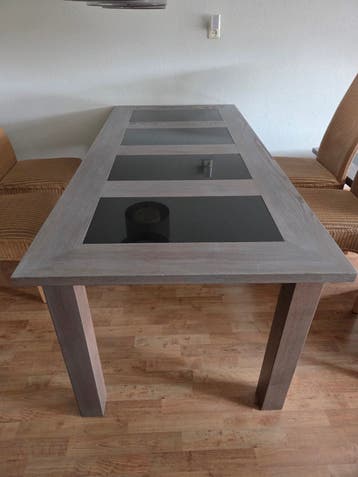 Eiken eettafel en 2 salontafels