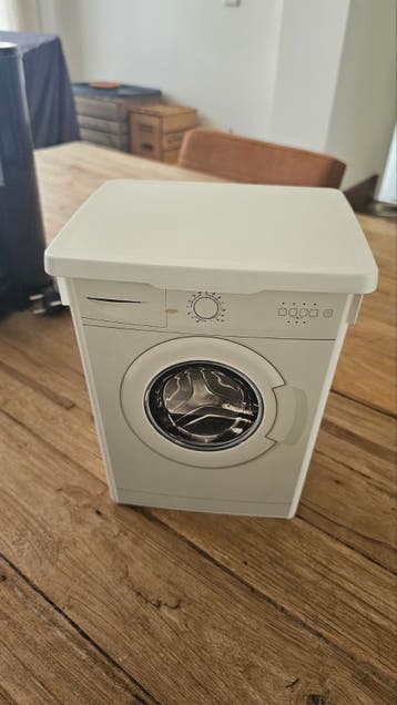 Leuke wasmachine prullenbak/opberger
