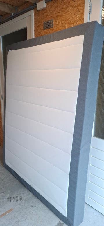 Gratis: Zo goed als nieuw IKEA SÄBÖVIK matras (200x157 cm)
