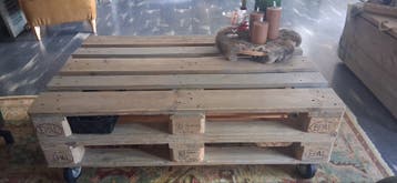 Salontafel van euro pallets