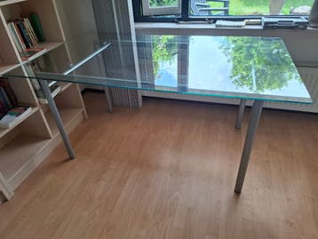GRATIS glazen (eet)tafel