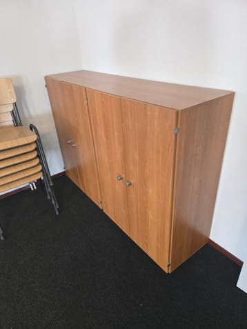 Gratis af te halen: 2 kantoorkasten / archiefkasten
