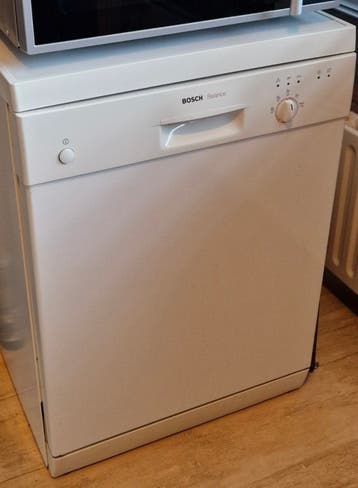 vaatwasmachine Bosch ALLEEN VANDAAG OPHALEN werkt perfect.
