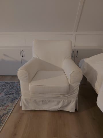 Comfortabele witte fauteuil met afneembare hoes