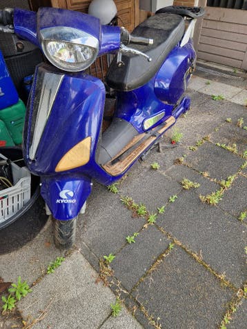 electrische snorbrommer (opknapper of onderdelen)