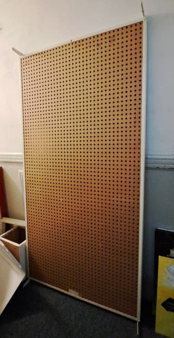 Oud bedframe. Gratis ophalen vandaag of morgen. A'dam Oost.