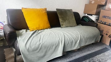 Gratis! Vintage tweezits bank en twee vintage fauteuils