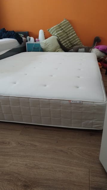 Matras IKEA Hyllestad hard 140x200