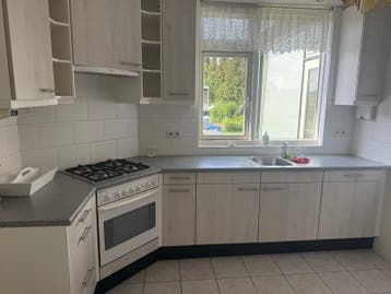 Complete Keuken met Bauknecht Oven