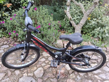 Zwarte Puky fiets 18inch