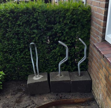 Fietsenrekken met betonblokken (3 stuks)