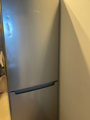Bosch Koel-vriescombinatie - Gebruikt met lichte schade