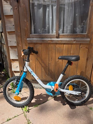 Kinderfiets (3-5 en)met zijwieltjes & een loopfiets