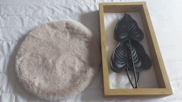 Decoratie en kleedje