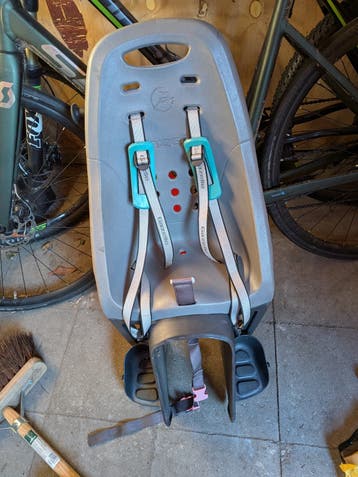 Gebruikt gazelle Achterzitje met Voetsteuntjes