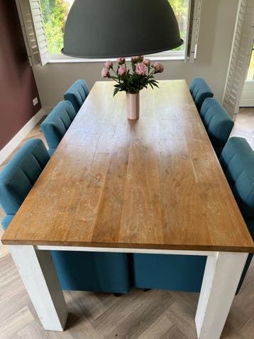 Gratis!!! Eettafel met 6 stoelen - Hout en Stof